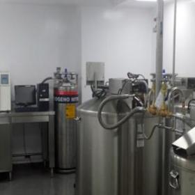 Laboratorio Banco Público de células madre de cordón umbilical y de una unidad de terapia celular hemocentro distrital