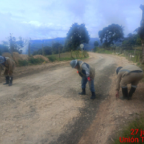 Trabajadores en la vía